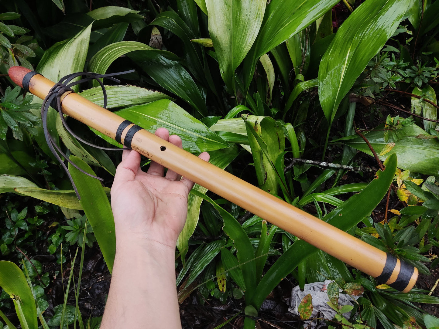 Native American Style flute in low E with a Major Pentatonic Scale | Rui Gomes