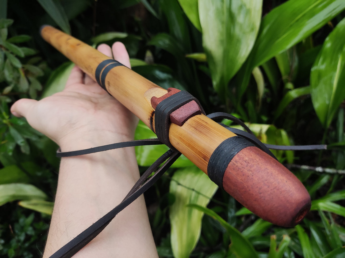 Native American Style flute in low E with a Major Pentatonic Scale | Rui Gomes