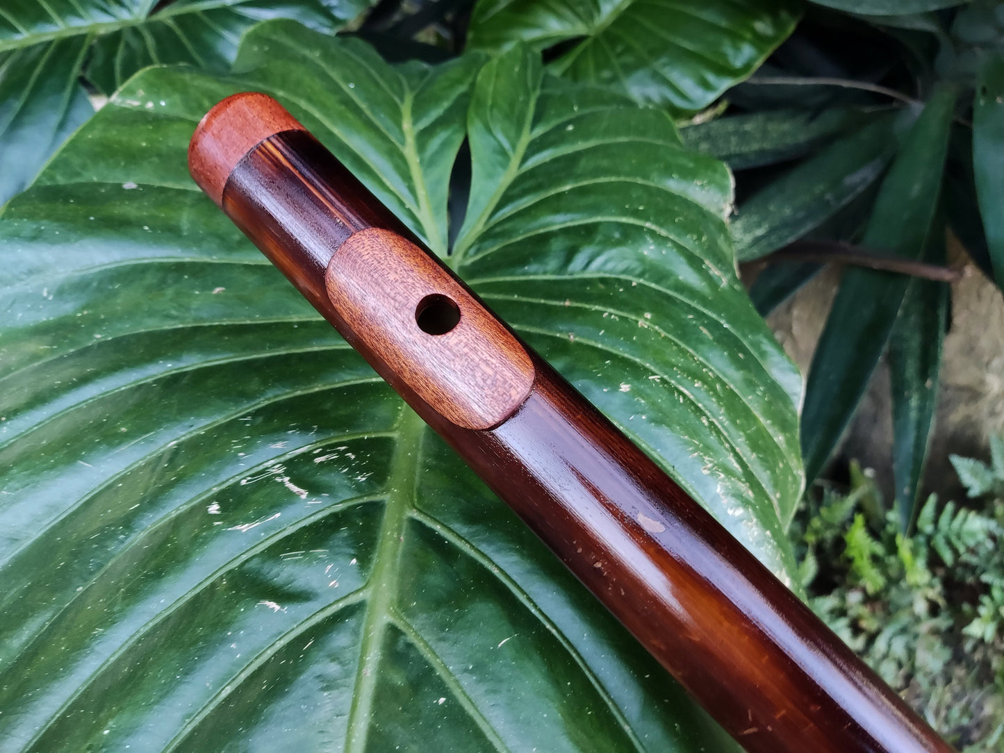 Bamboo flute in low C tuned in a Minor Pentatonic scale | Rui Gomes