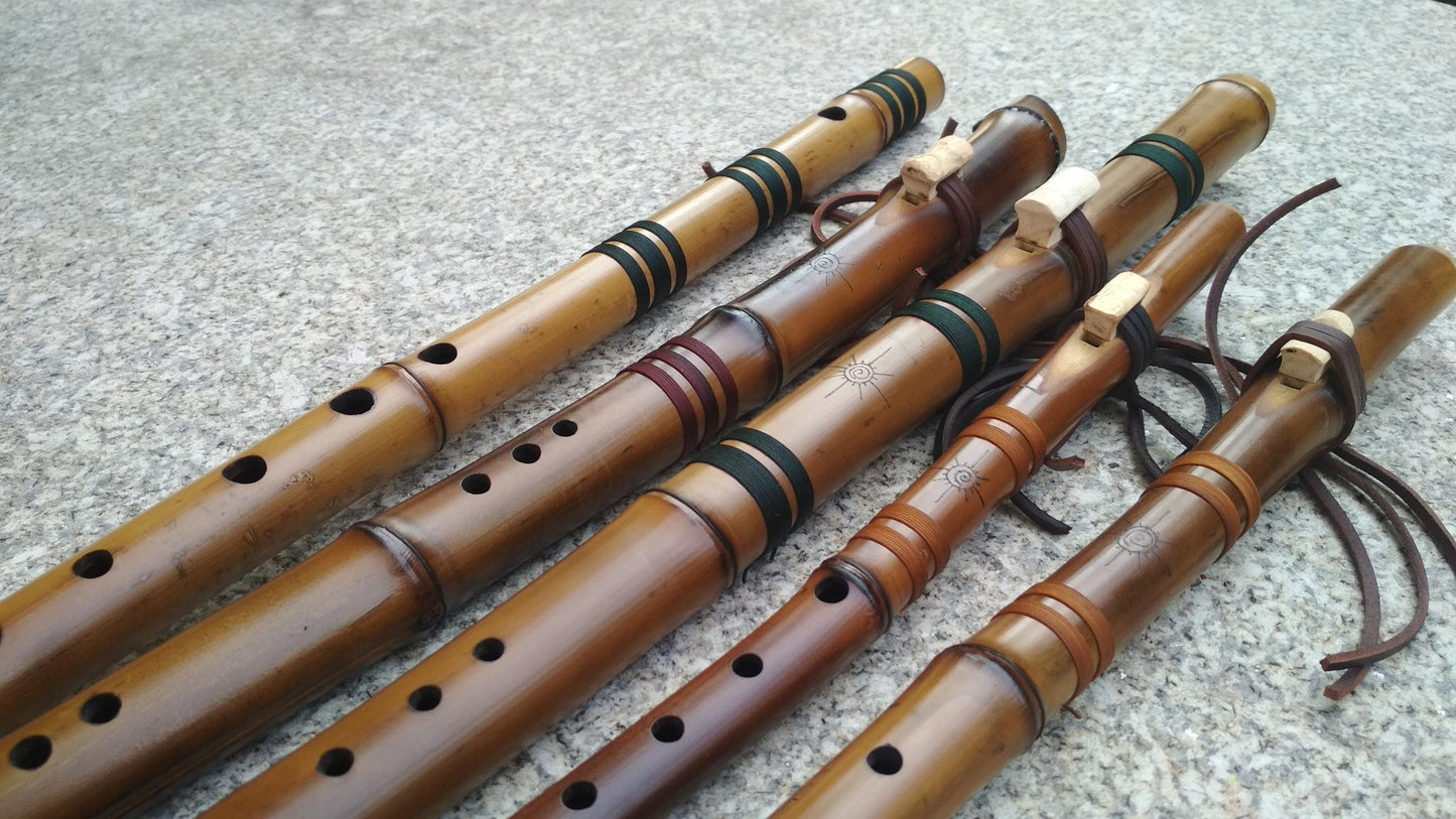 Exotic Native American Style Bamboo flute. Indian Minor Pentatonic Flute. Small Mountain flute.