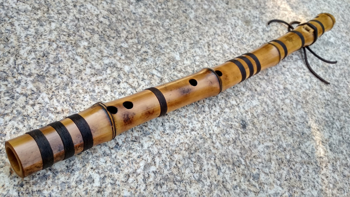 Ethnic Native American and Oriental Style Bamboo Kokin Flute. Rustic Meditative Flute. Ethnic culture fusion flute.