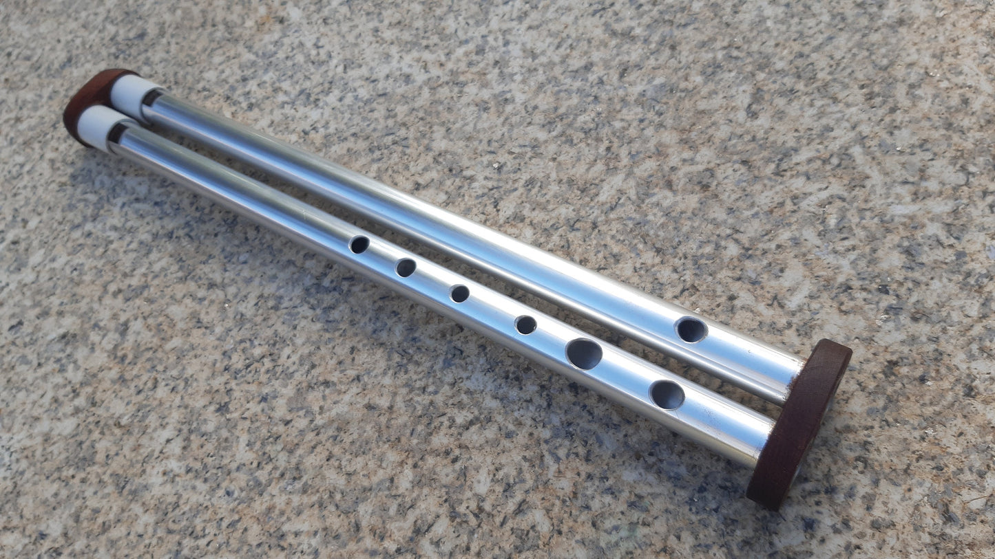 RESERVED for Syn: Drone whistle in high C / D. Soprano Aluminium Penny Whistle in C with a drone in D. Mahogany mouthpiece.