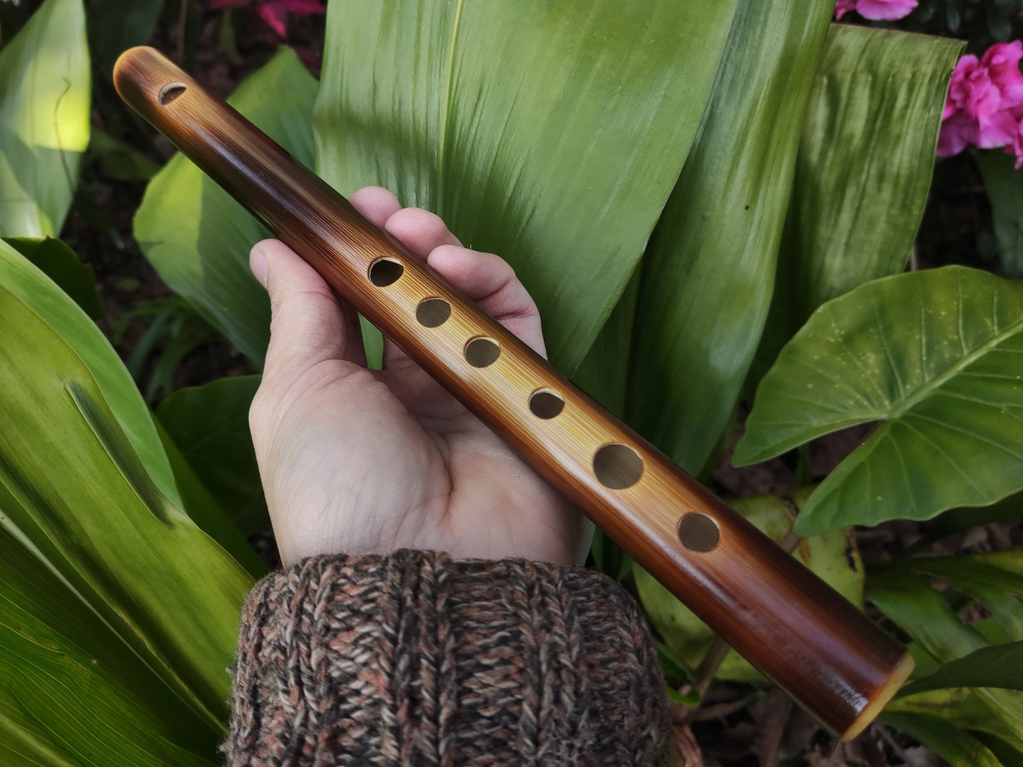 High D Major Flute. Small Bamboo Transverse flute tuned in D major. Irish fife in  D. Bansuri flute. Concert tuned. A = 440 Hz. Dark color