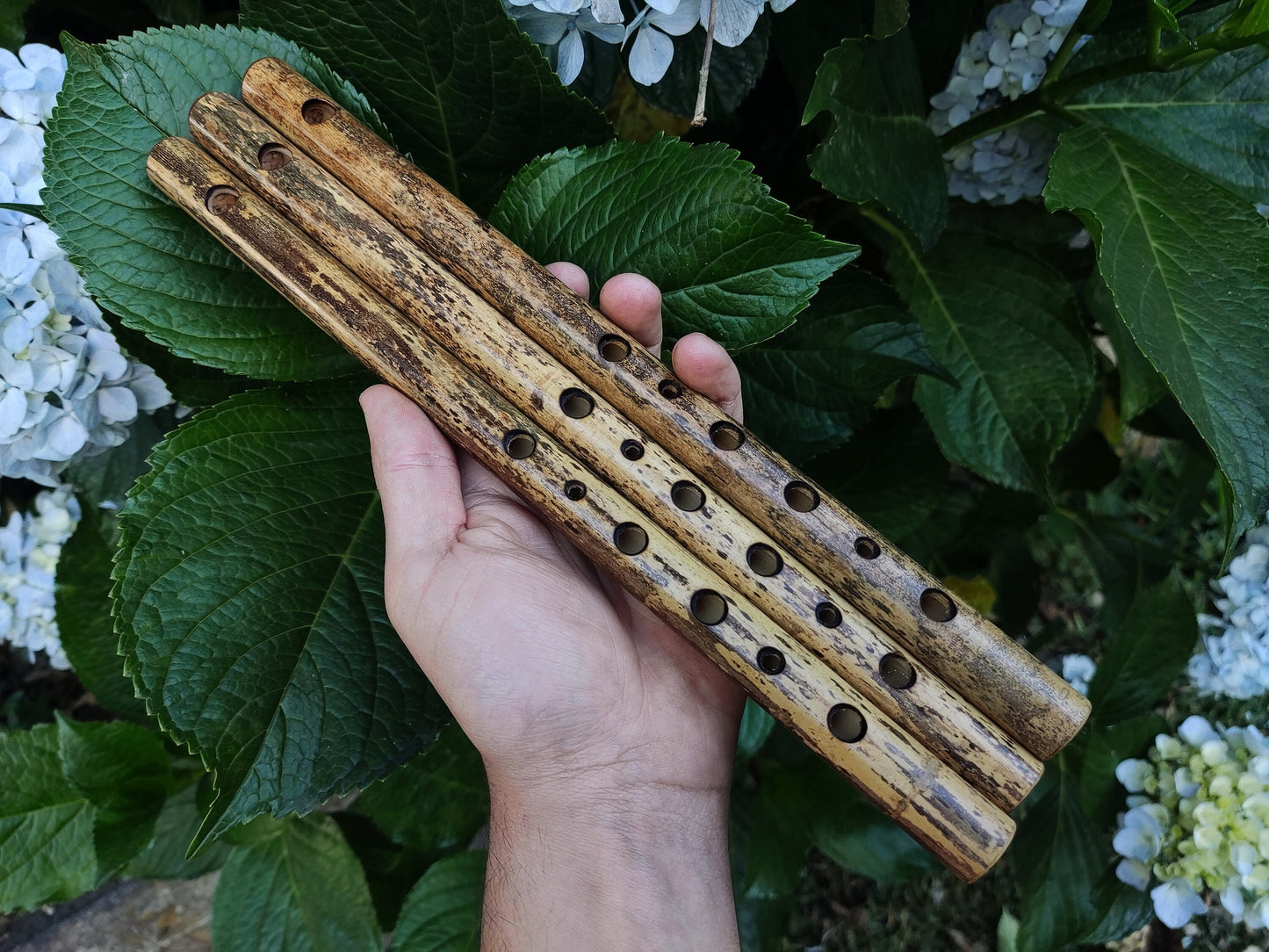 High D Harmonic Minor Bamboo Flute. Rustic Baroque sounding flute with design. Small Ethnic flute with minor scale. Pocket flute