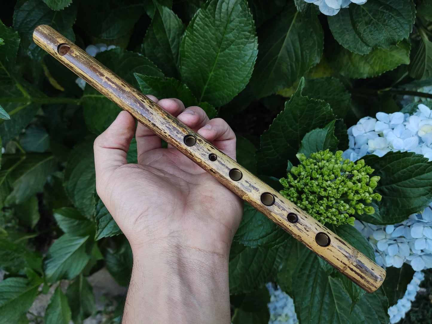 High D Harmonic Minor Bamboo Flute. Rustic Baroque sounding flute with design. Small Ethnic flute with minor scale. Pocket flute