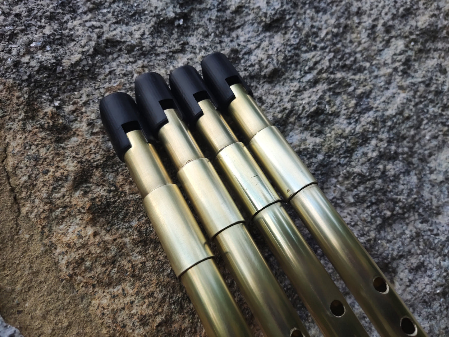 Tunable Whistle in High D | Handmade Penny Whistle made of Brass, suitable for Irish and Celtic music | Gift for musician | Rui Gomes