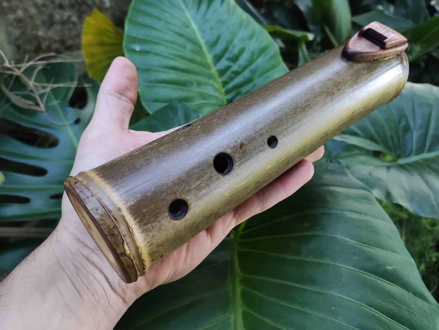 Deep Native American Style Bamboo Ocarina in the key of low C#. Ethnic vessel flute in E scale. Meditative ocarina. Low ocarina