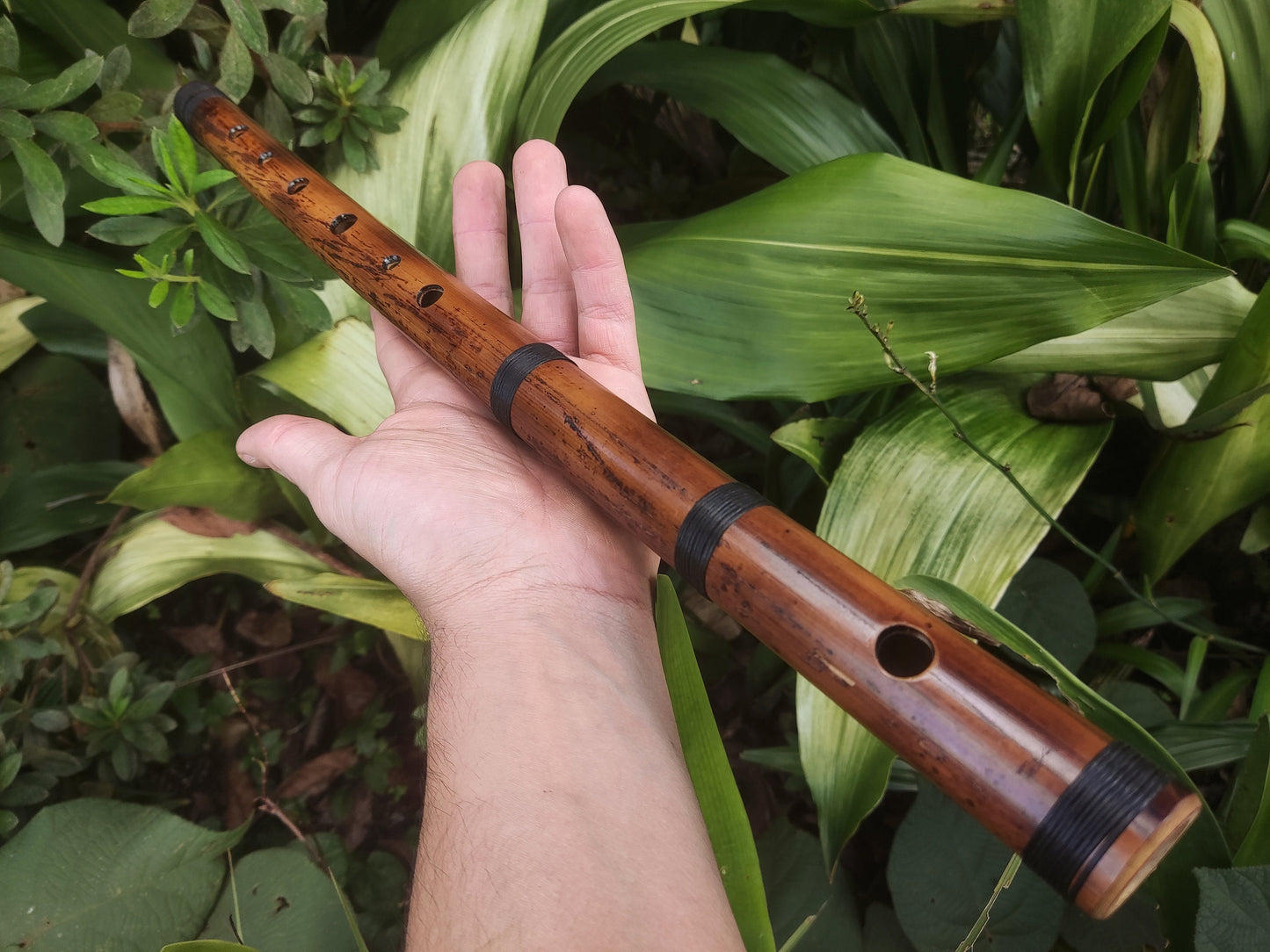 Minor harmonic bamboo flute. Rustic baroque sounding instrument with an Ethnic design | Quality bamboo Flute with an intuitive scale