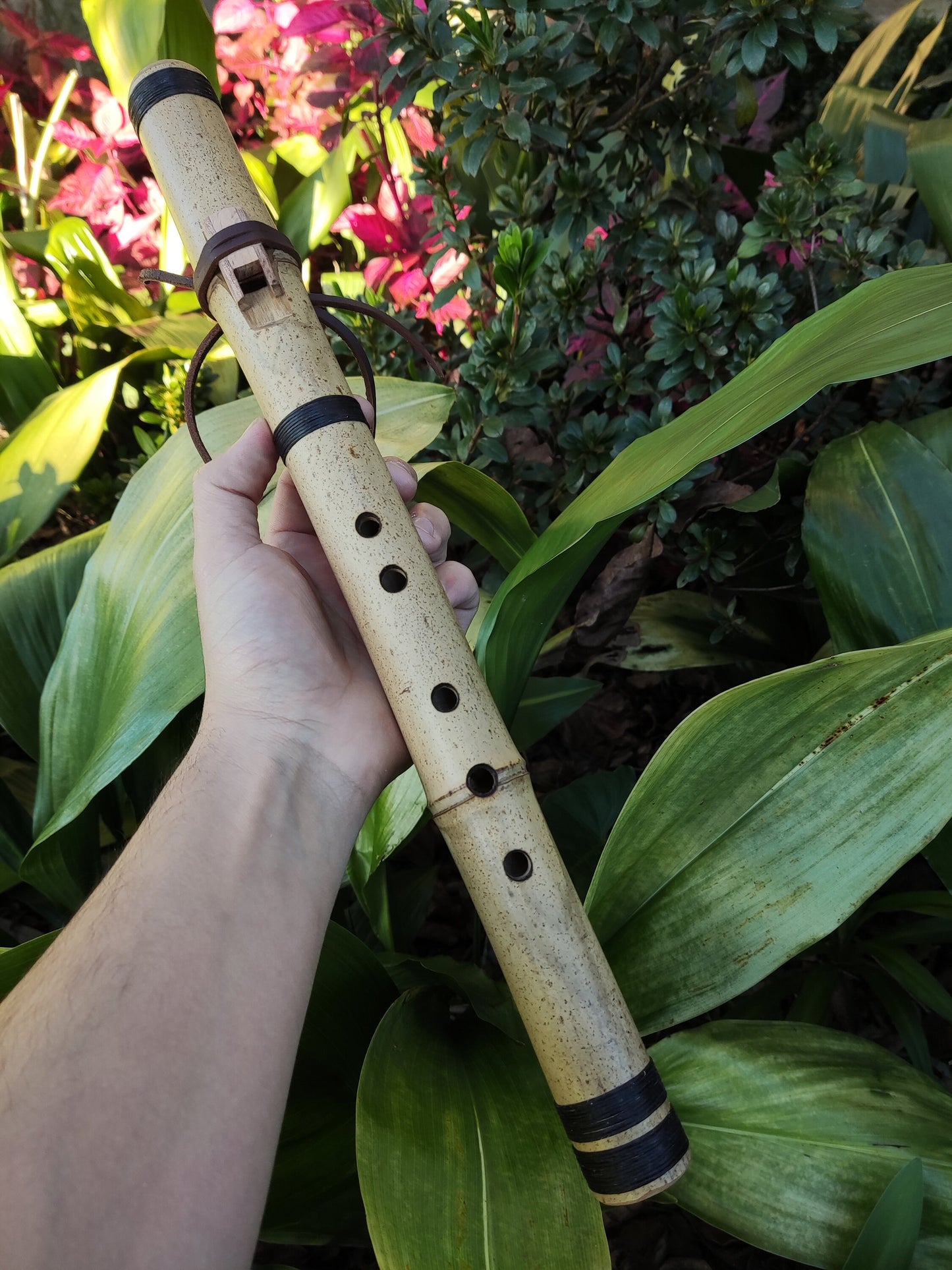 Native American Style Bamboo Flute in the key of A 440Hz | A Minor pentatonic scale with a Rustic look | Intuitive instrument | Rui Gomes