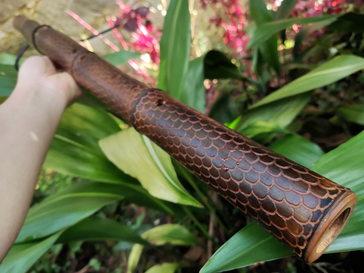 Dragon Skin Native American Style Bamboo flute in D# with a Minor Pentatonic Scale. Ethnic crooked flute with Hand Carved Dragon scales