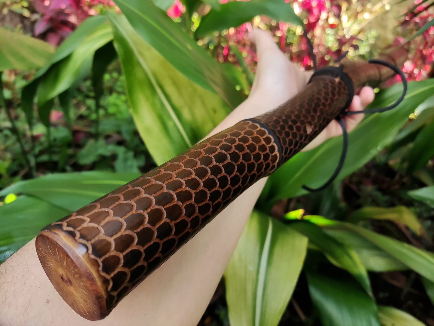 Dragon Skin Native American Style Bamboo flute in D# with a Minor Pentatonic Scale. Ethnic crooked flute with Hand Carved Dragon scales