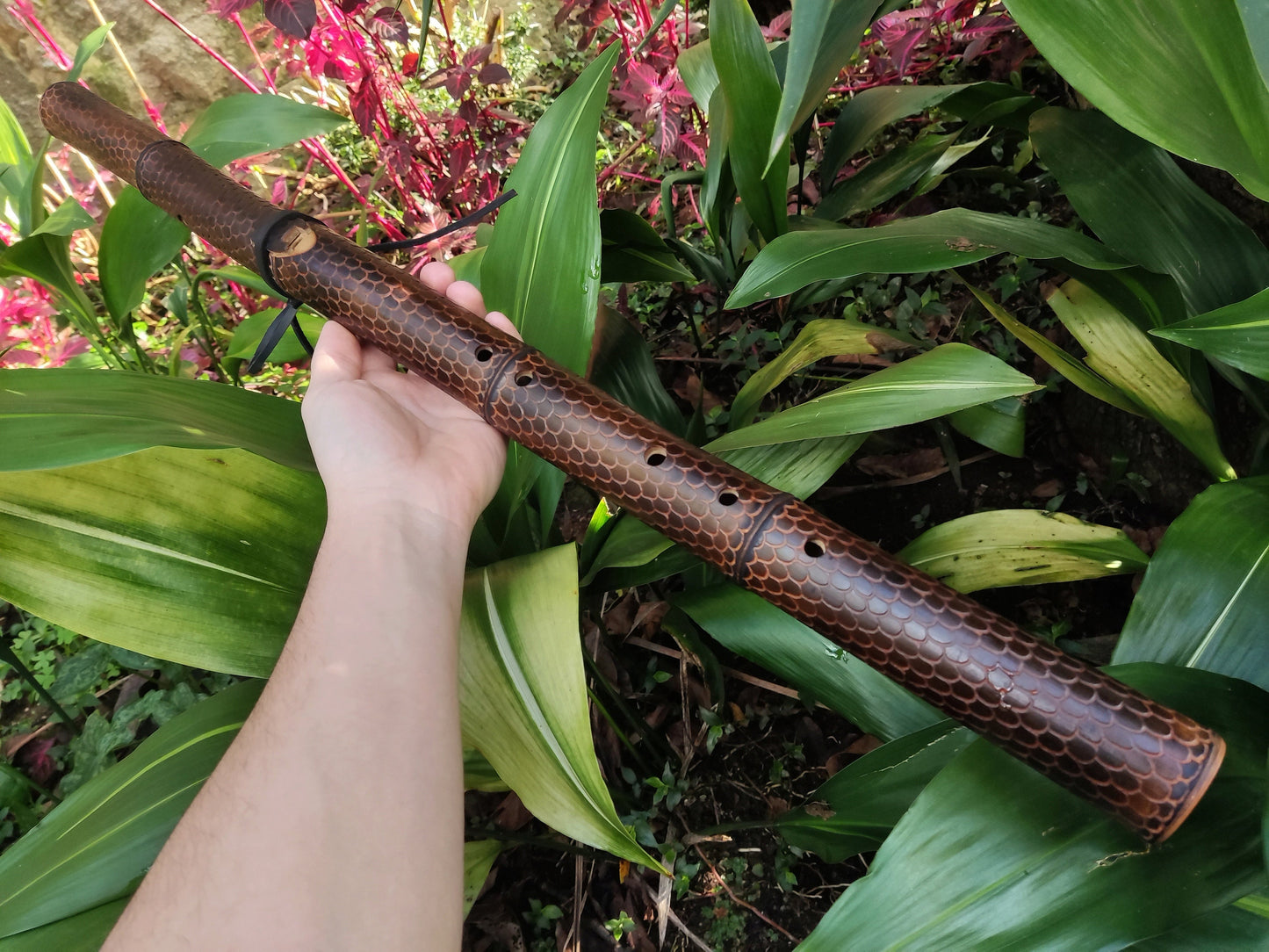 Dragon Skin Native American Style Bamboo flute in D# with a Minor Pentatonic Scale. Ethnic crooked flute with Hand Carved Dragon scales