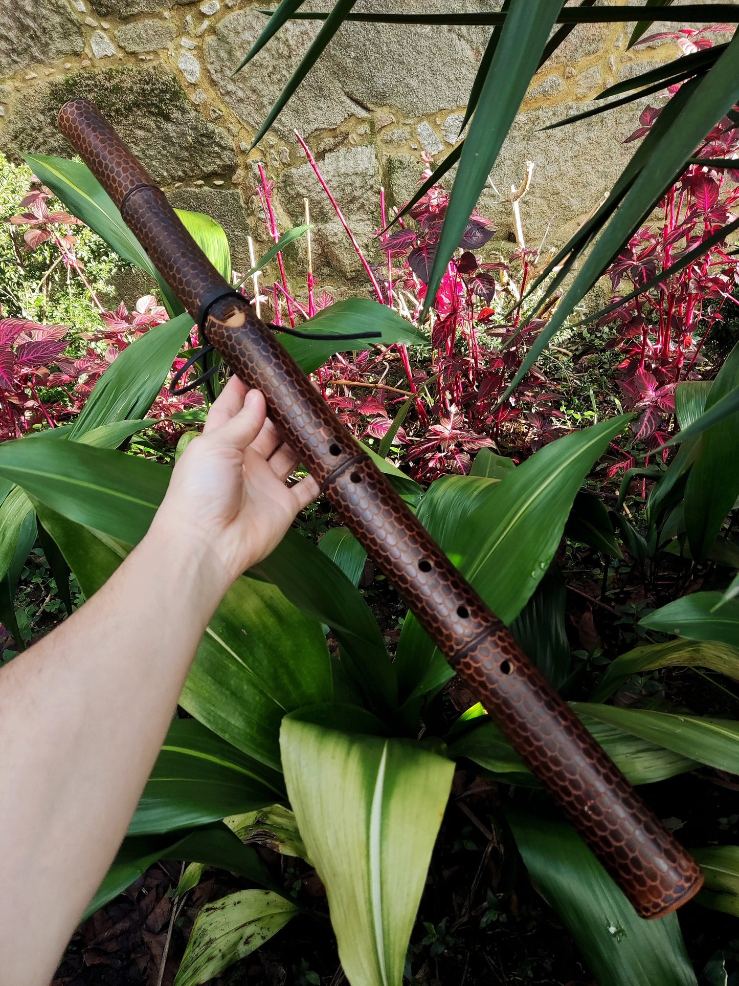 Dragon Skin Native American Style Bamboo flute in D# with a Minor Pentatonic Scale. Ethnic crooked flute with Hand Carved Dragon scales