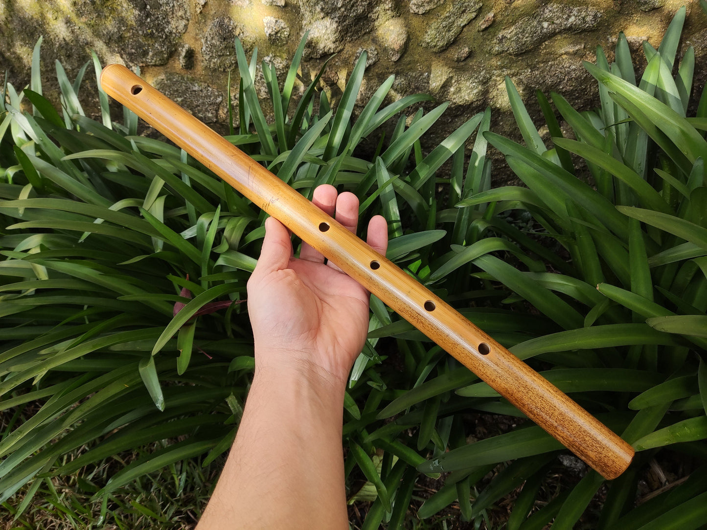 Exotic Meditative Minor Pentatonic Bamboo Flute in the key of low E4 440. Oriental Zen Buddhist inspired flute with a Minor Pentatonic scale