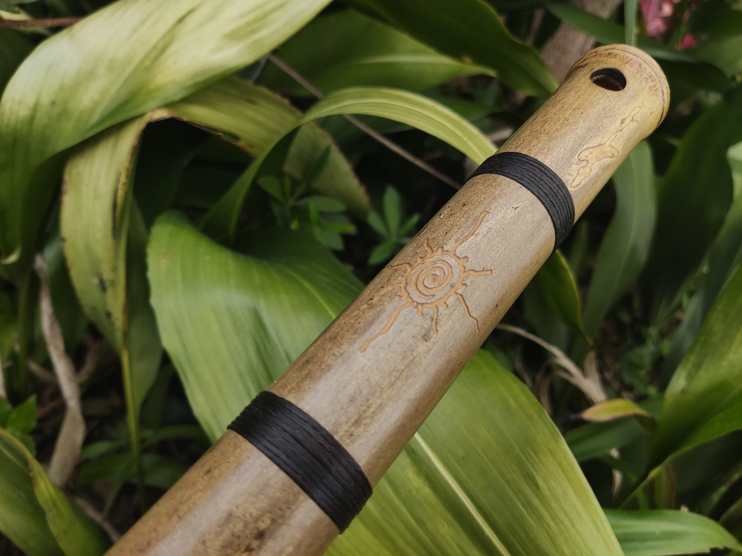 Akebono Bamboo Flute in the key of B, Deep Meditation Bamboo Flute with an Oriental Zen Buddhist inspired scale, Exotic Meditative flute