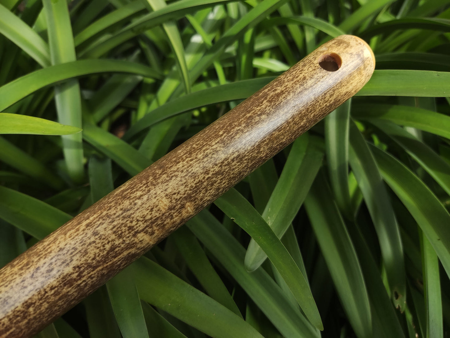 Bamboo flute in F (Bansuri in A#), equivalent to the Low F Irish flute. Meditative flute with Oriental design, suitable for folk music