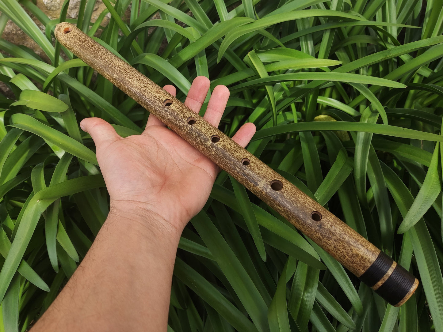 Bamboo flute in F (Bansuri in A#), equivalent to the Low F Irish flute. Meditative flute with Oriental design, suitable for folk music