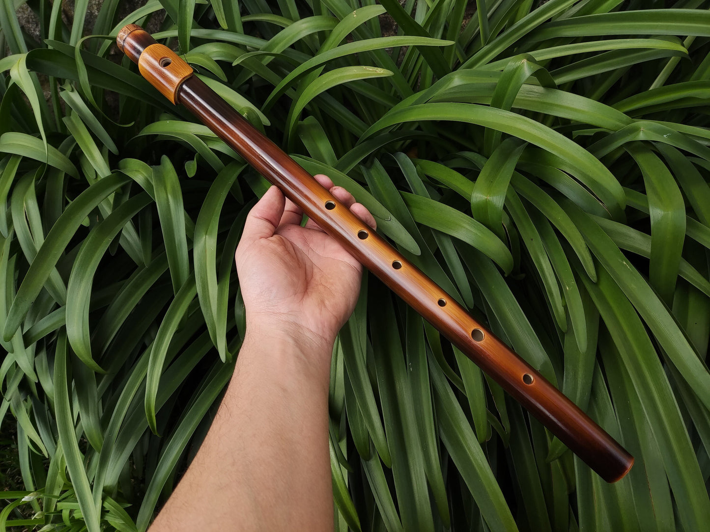 Bamboo Flute in the key of E Major concert tuned to A440. Handmade bamboo flute with lip plate | Sopro Flutes
