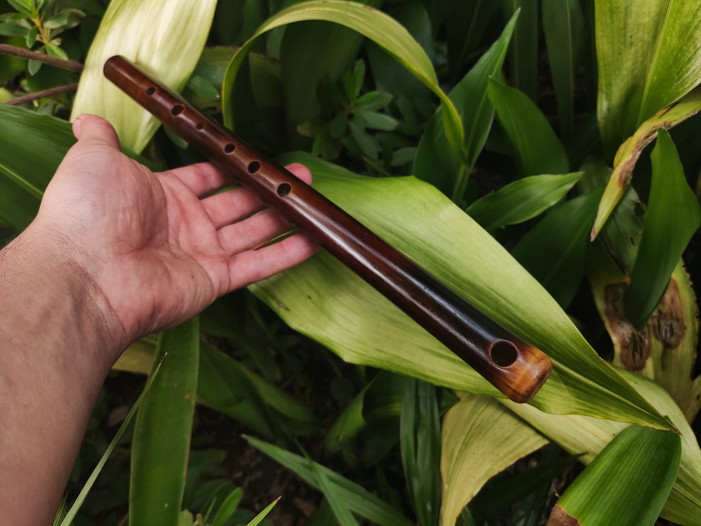 Simple A Major Bamboo Flute tuned in A440. Handmade Bansuri Flute fine tuned for Western and Eastern Music
