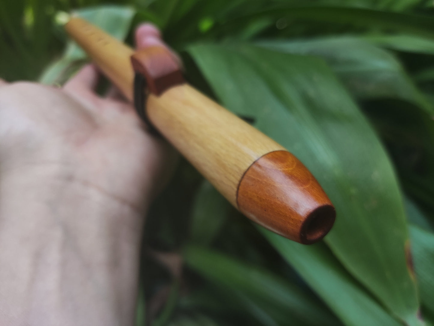 Pocket Native American Style Flute in High D | European Beech | Perfect for Hiking, Mindfulness, Deep Meditation & Sound Healing | Rui Gomes