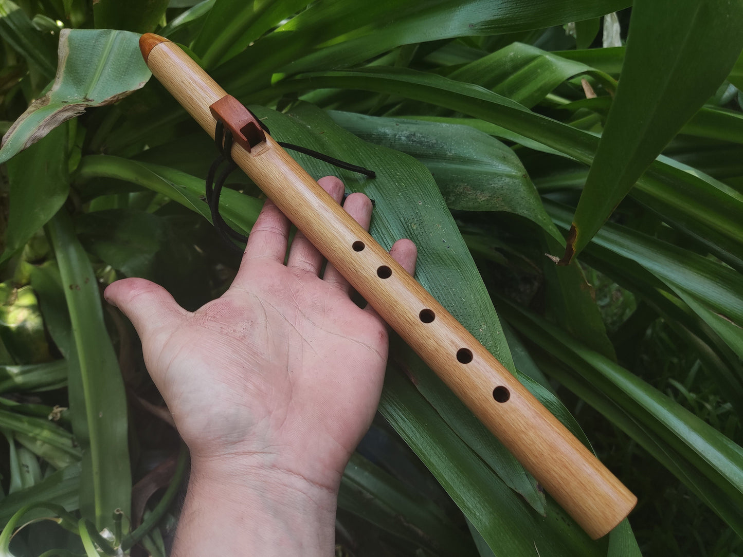 Pocket Native American Style Flute in High D | European Beech | Perfect for Hiking, Mindfulness, Deep Meditation & Sound Healing | Rui Gomes