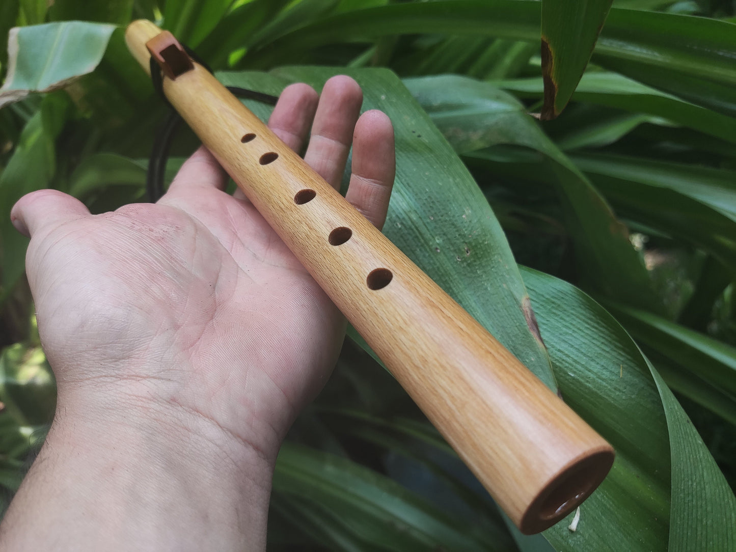 Pocket Native American Style Flute in High D | European Beech | Perfect for Hiking, Mindfulness, Deep Meditation & Sound Healing | Rui Gomes