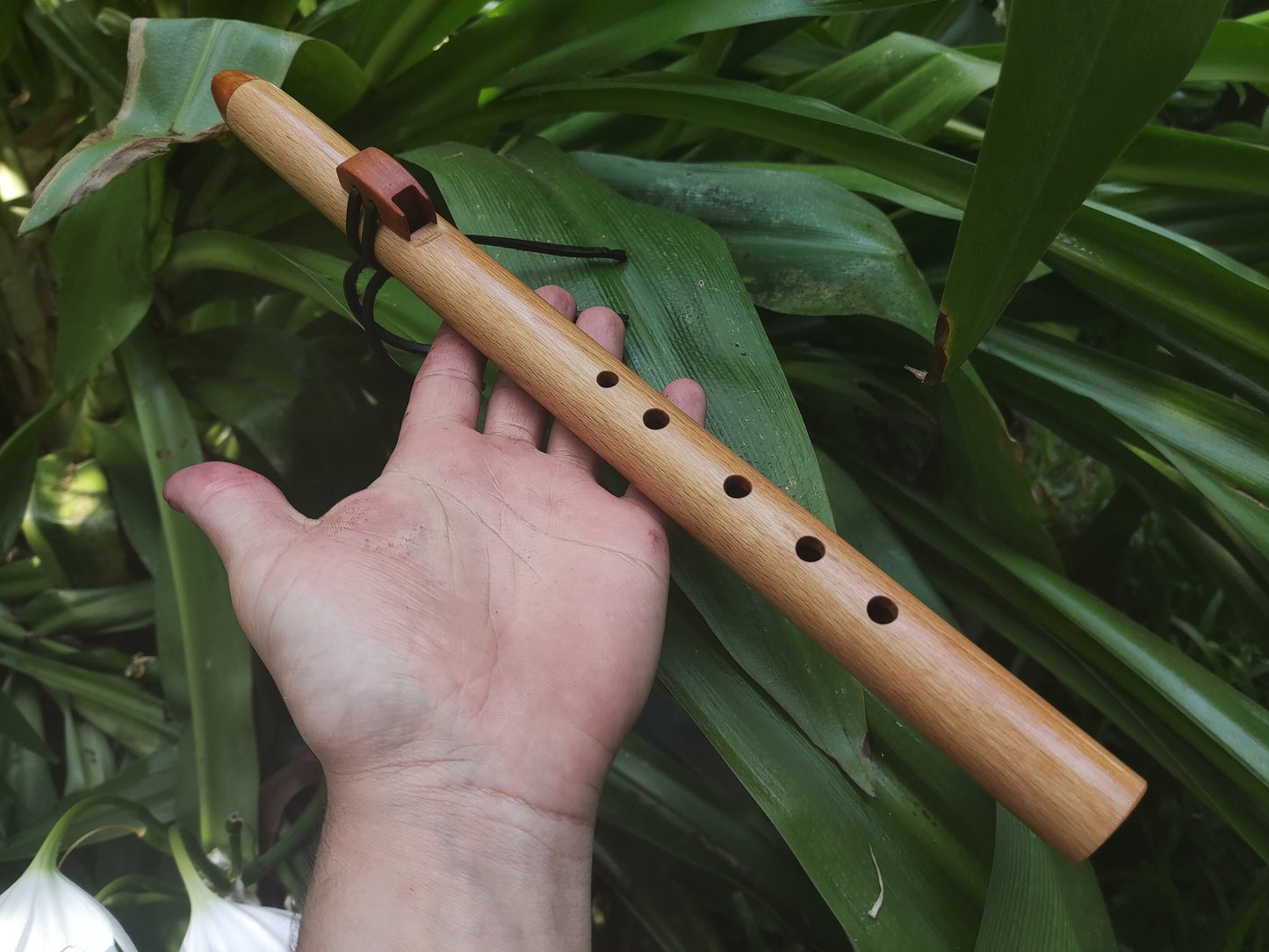 Pocket Native American Style Flute in High D | European Beech | Perfect for Hiking, Mindfulness, Deep Meditation & Sound Healing | Rui Gomes