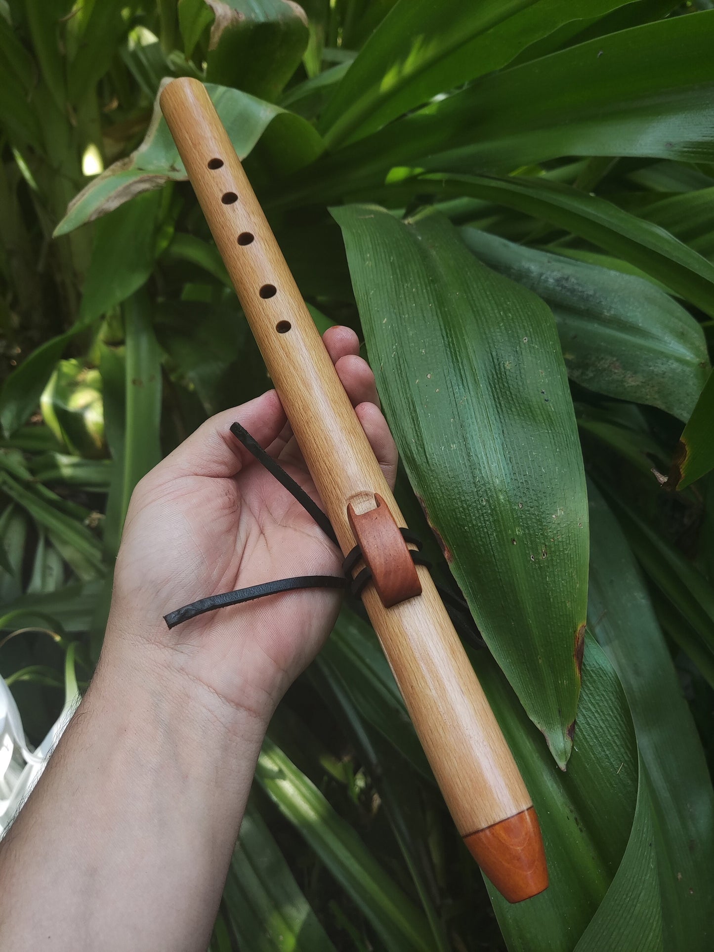 Pocket Native American Style Flute in High D | European Beech | Perfect for Hiking, Mindfulness, Deep Meditation & Sound Healing | Rui Gomes