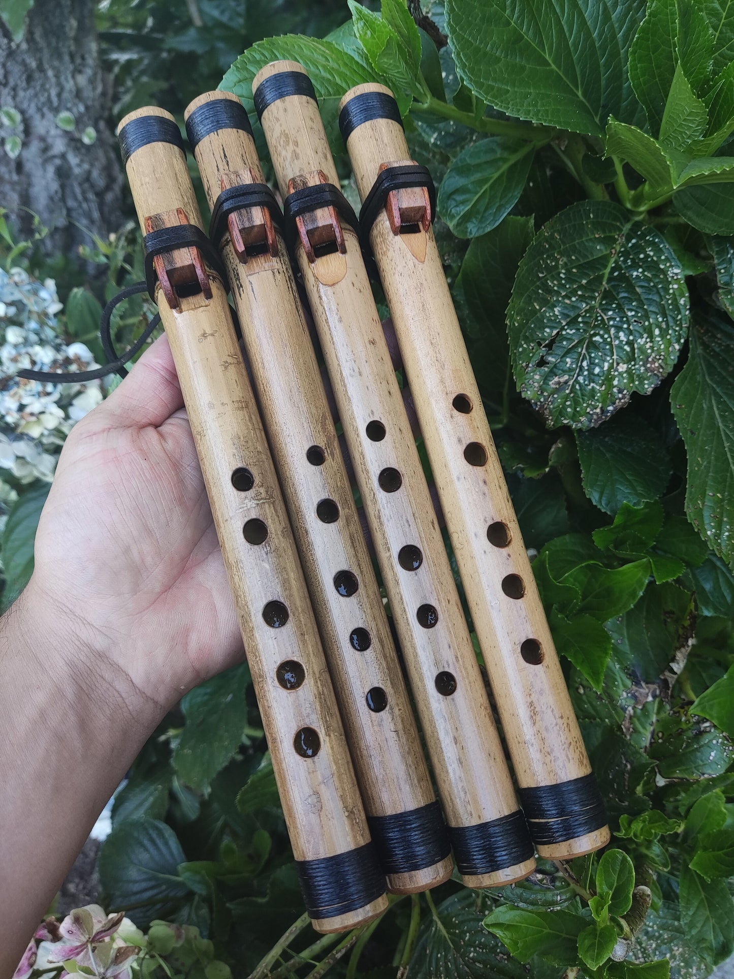 Pocket Native American Style Flute in High E, Small Bamboo Flute, Basic Flute | Improvisation and Hiking, for Beginners and Children