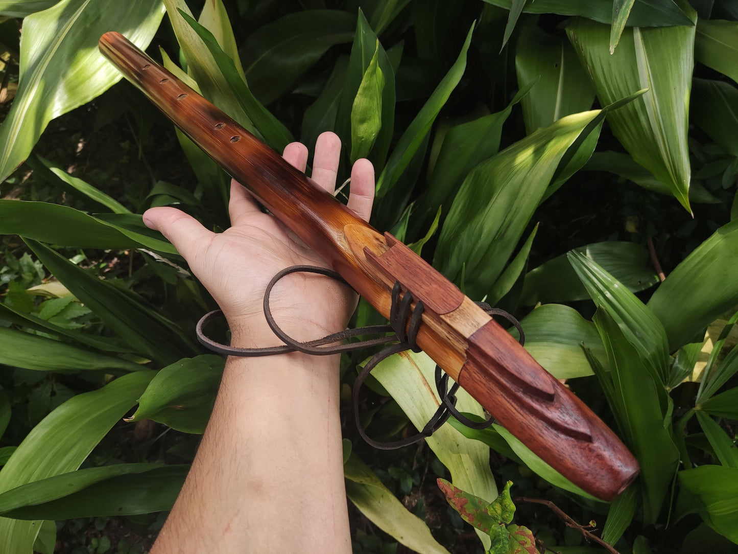 Low D Ethnic Native American Style Bamboo flute in the key of low D | Low D and Intuitive Meditation flute with a Rustic Design | Rui Gomes