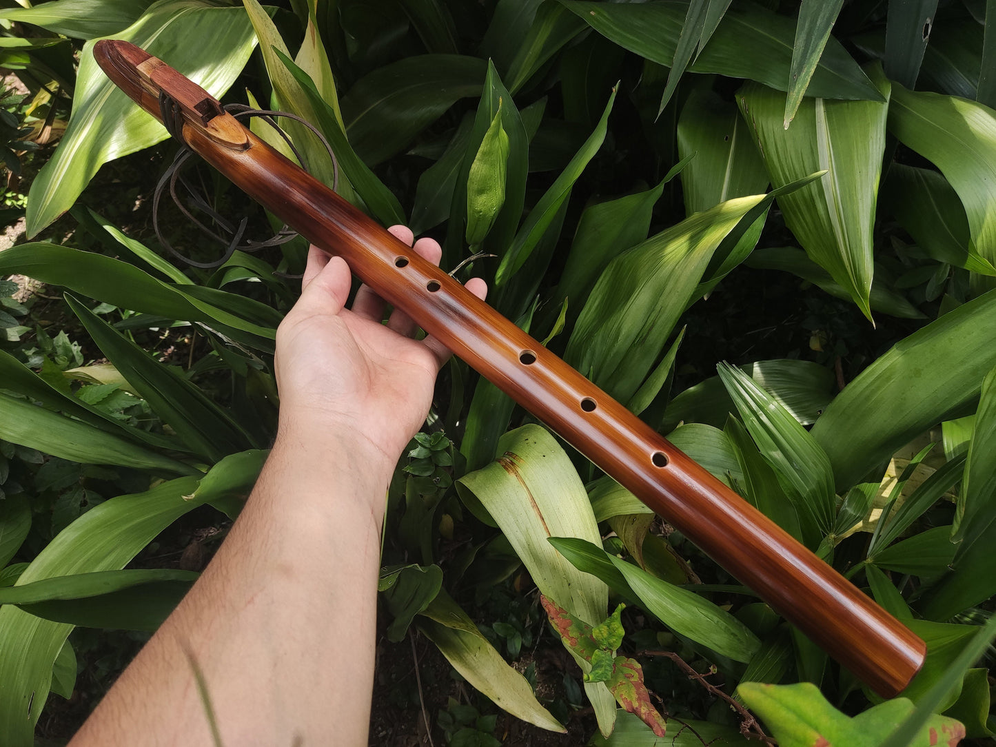 Low D Ethnic Native American Style Bamboo flute in the key of low D | Low D and Intuitive Meditation flute with a Rustic Design | Rui Gomes