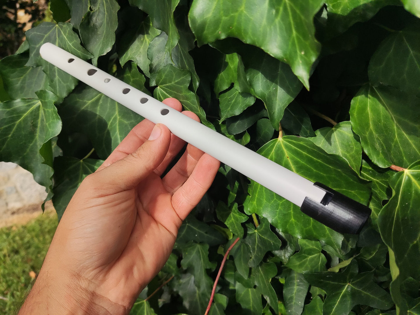 High D Penny Whistle handmade out of PVC | Simple concert tuned Irish style whistle in the Soprano range | Flute for Children | Rui Gomes