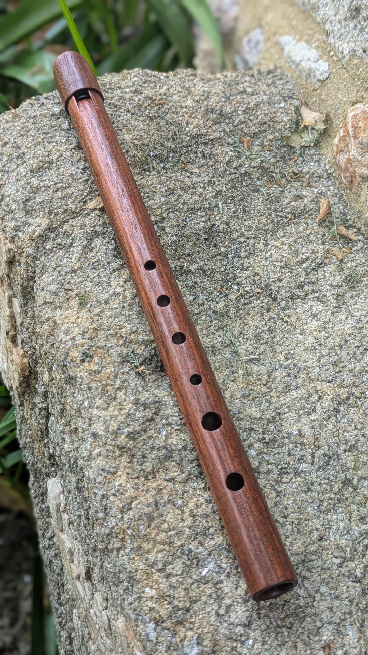 High D Tin Whistle handmade of Macacauba | Unique concert Folk Flute for Irish and world music | Gift for Musician | Rui Gomes