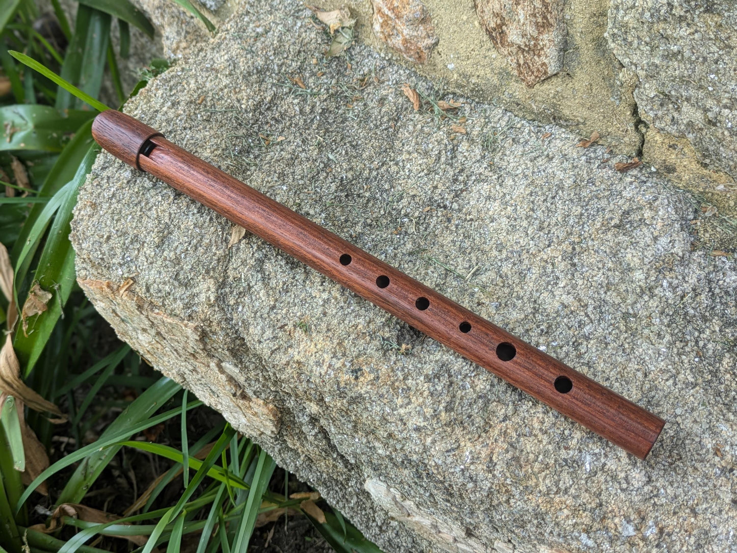 High D Tin Whistle handmade of Macacauba | Unique concert Folk Flute for Irish and world music | Gift for Musician | Rui Gomes