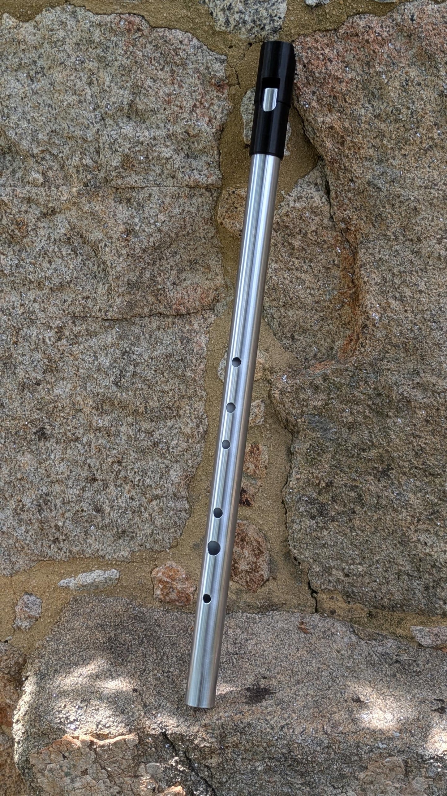 Low Eb Whistle in Aluminum | Tunable Whistle | Sweet Tone Whistle for Irish Traditional Music | Gift for Musician | Handamde | Rui Gomes