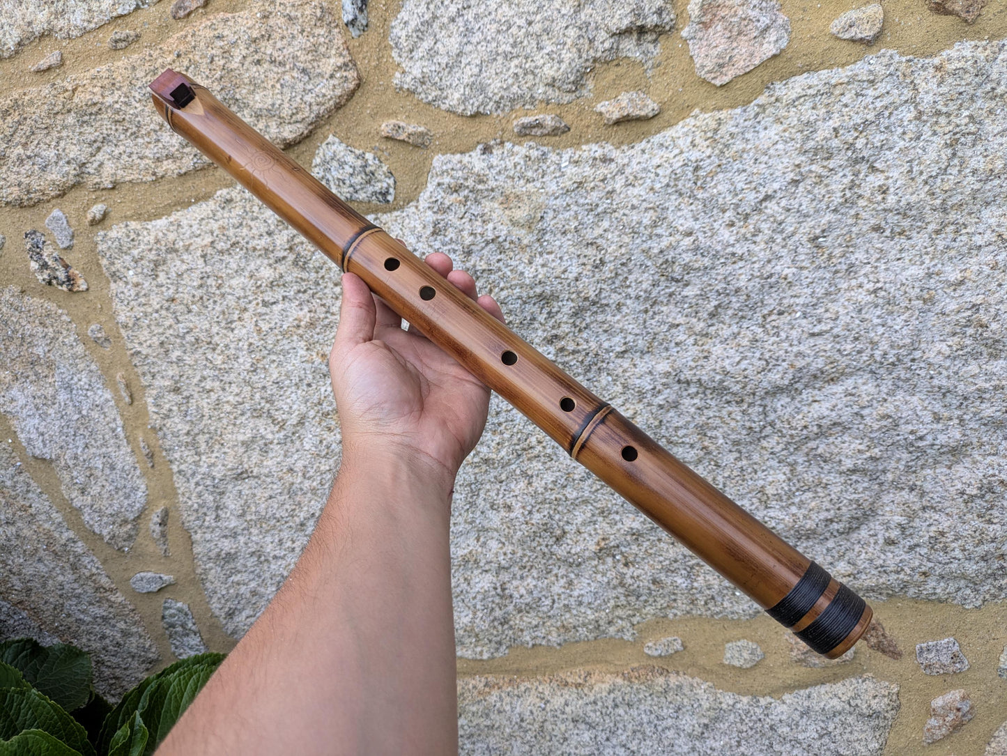 Low D Native American Style Bamboo Fipple Flute | Simple Intuitive flute with a Minor Pentatonic Scale | 5-holed Bamboo flute | Rui Gomes